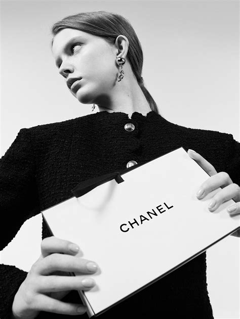 chanel international plaza customer service.